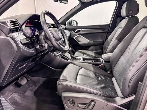 Used 2019 Audi Q3 2.0T Premium AWD/4WD image 17