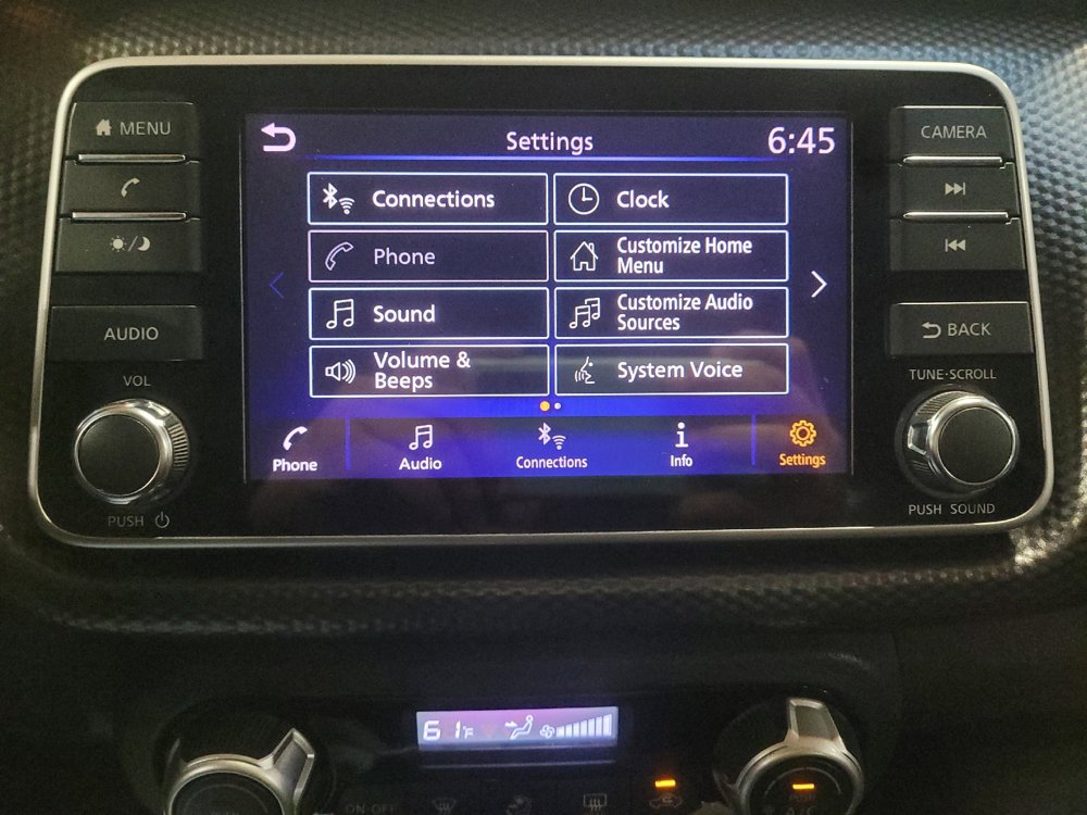 Used 2018 Nissan Kicks SV FWD image 25