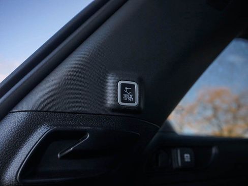 New 2025 Jeep Grand Cherokee Limited w/ Trailer Tow Package image 8