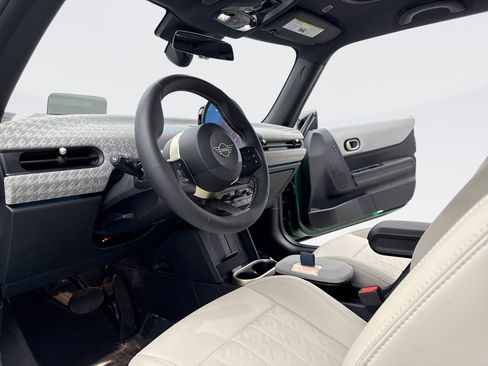 Used 2025 MINI Cooper S image 10