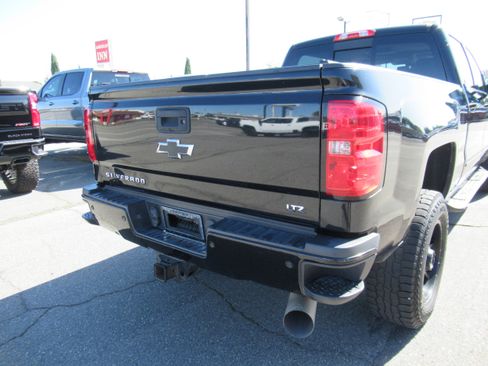 Used 2017 Chevrolet Silverado 2500 LTZ w/ Duramax Plus Package AWD/4WD image 6