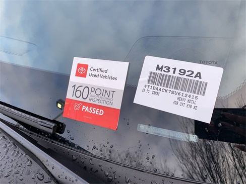 Used 2025 Toyota Camry SE image 37