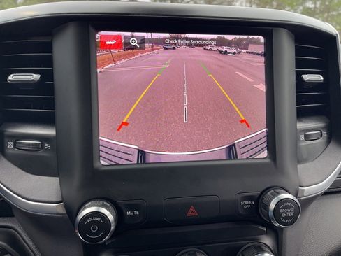 Used 2024 RAM 2500 Big Horn w/ Bed Utility Group image 11