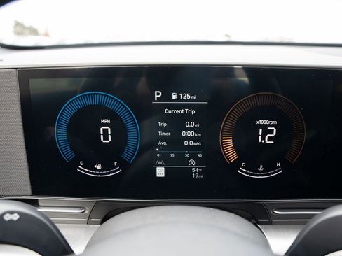 New 2026 Hyundai Kona SE image 23