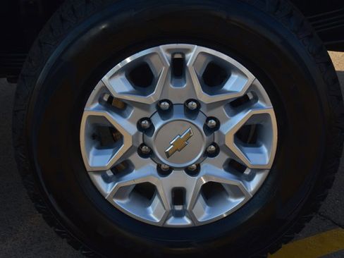 Used 2021 Chevrolet Silverado 2500 LT w/ Z71 Off-Road Package image 10