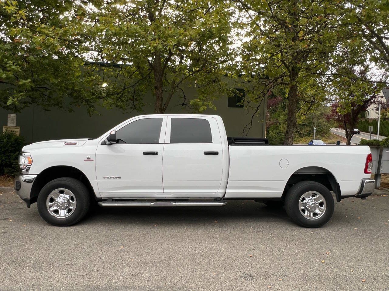 Used 2021 RAM 2500 Tradesman w/ Chrome Appearance Group AWD/4WD image 2