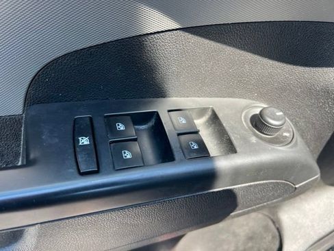 Used 2015 Chevrolet Sonic LT FWD image 23