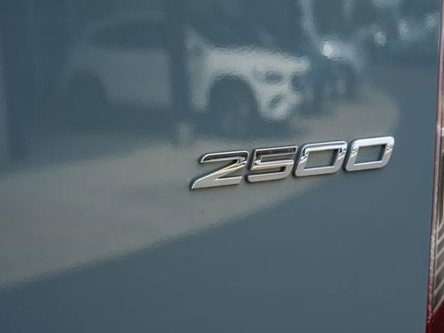 Used 2024 Mercedes-Benz Sprinter 2500 image 7
