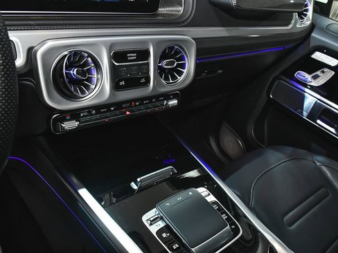 Used 2025 Mercedes-Benz G 550 image 50