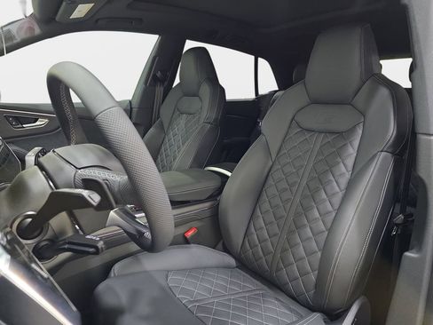 New 2026 Audi SQ8 Premium Plus image 13