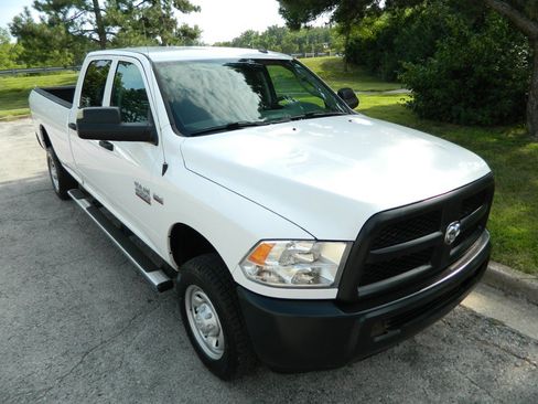 Used 2018 RAM 2500 Tradesman w/ Popular Equipment Group AWD/4WD image 3