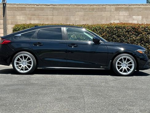 Used 2023 Honda Civic LX image 3