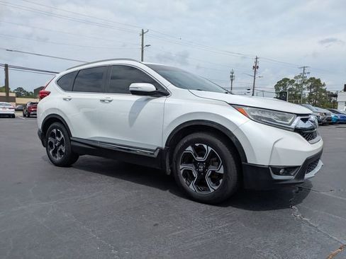 Used 2019 Honda CR-V Touring image 3