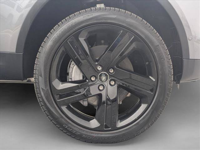 Used 2025 Land Rover Discovery S AWD/4WD image 10