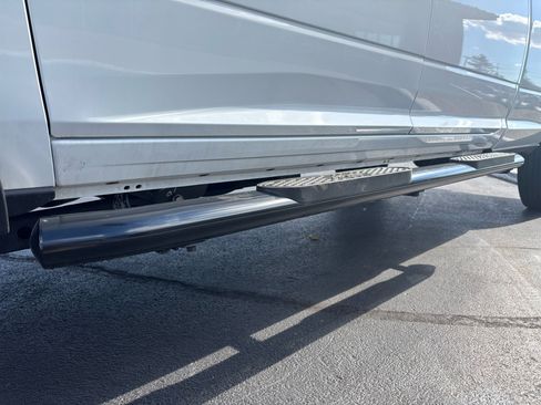 Used 2024 RAM 3500 Tradesman w/ Safety Group image 33