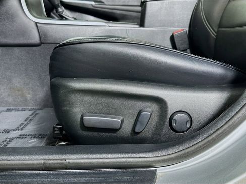 Used 2017 Toyota Camry XLE w/ Moonroof Package image 23