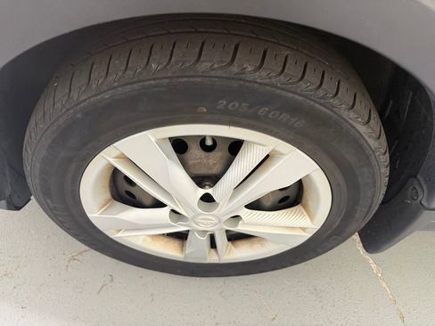 Used 2021 Nissan Kicks S FWD image 7