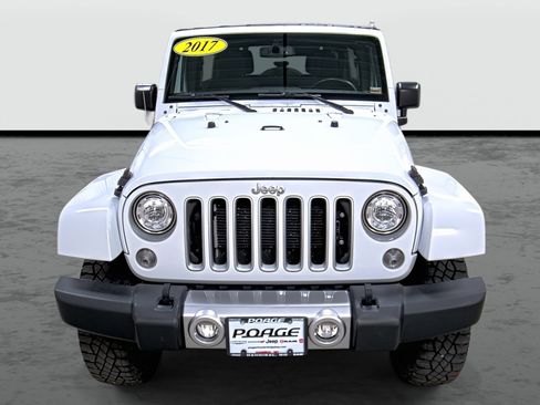 Used 2017 Jeep Wrangler Unlimited Sahara w/ Dual Top Group image 6