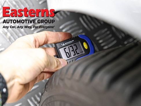 Used 2018 Tesla Model 3 Long Range image 18