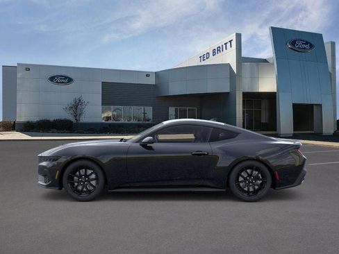 New 2026 Ford Mustang GT RWD image 4