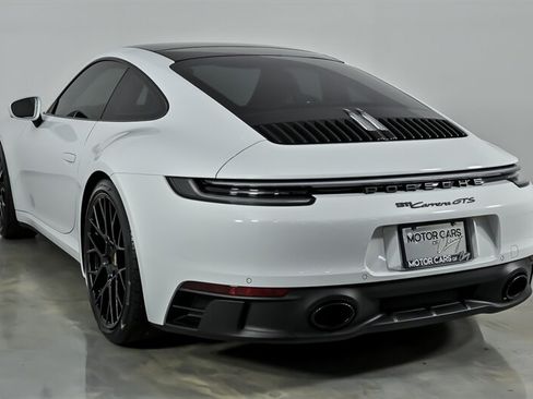 Used 2024 Porsche 911 Carrera GTS RWD image 10