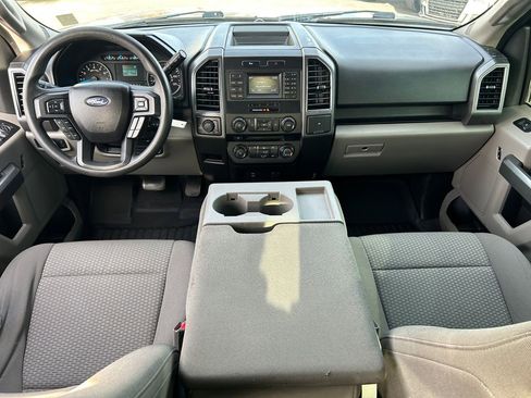 Used 2017 Ford F150 XLT AWD/4WD image 27