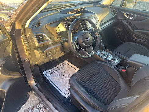 Used 2024 Subaru Forester Premium image 5