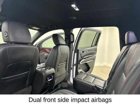 Used 2025 Chevrolet Traverse RS w/ LPO, Floor Liner Package FWD image 30