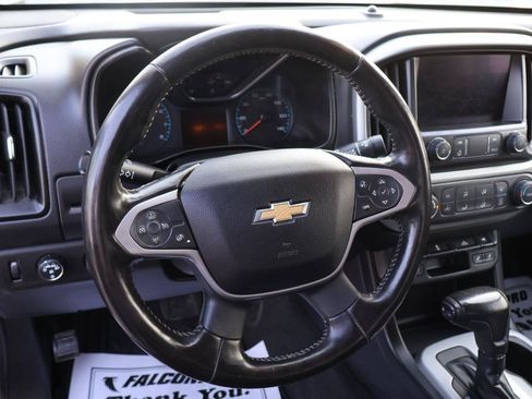 Used 2021 Chevrolet Colorado LT w/ LT Convenience Package AWD/4WD image 12