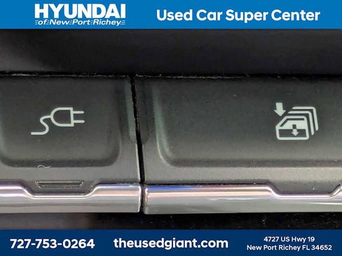 Used 2020 Chevrolet Silverado 3500 High Country w/ Technology Package AWD/4WD image 29