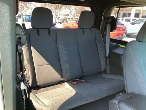 Used 2024 Jeep Wrangler Sport S image 37