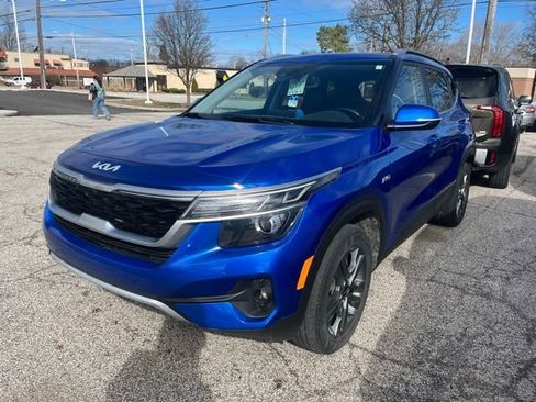 Certified 2022 Kia Seltos S AWD/4WD image 2
