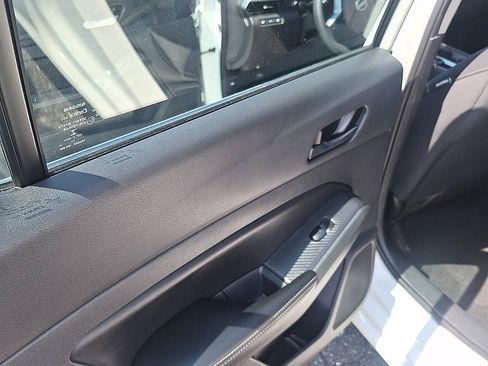 Certified 2025 Nissan Altima 2.5 SV FWD image 29