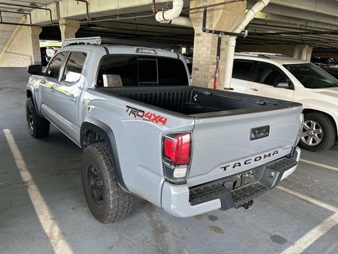 Used 2020 Toyota Tacoma TRD Off-Road AWD/4WD image 2