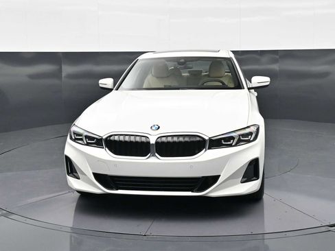 New 2026 BMW 330i Sedan w/ Premium Package RWD image 2