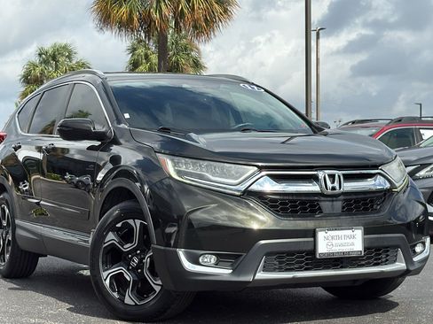 Used 2017 Honda CR-V Touring image 2