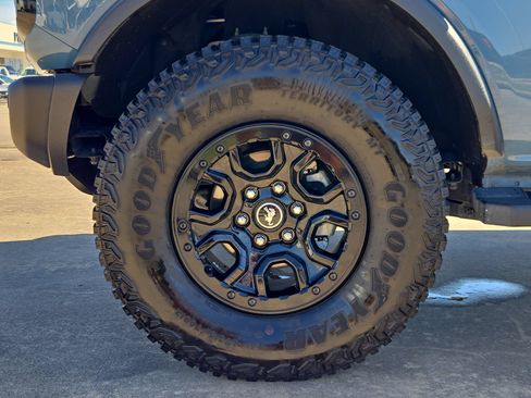 Used 2023 Ford Bronco Wildtrak AWD/4WD image 11