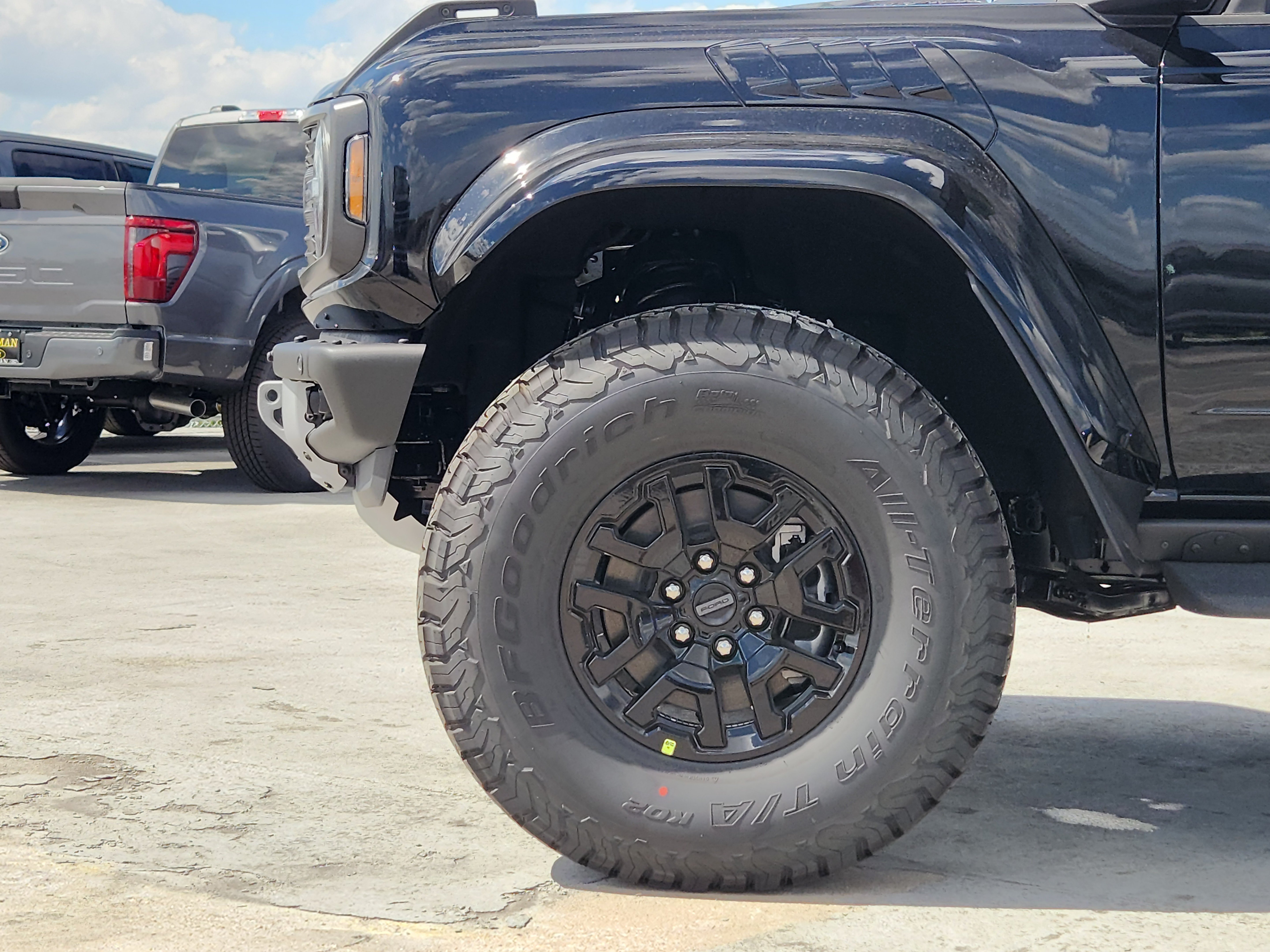 New 2026 Ford Bronco Raptor AWD/4WD image 5
