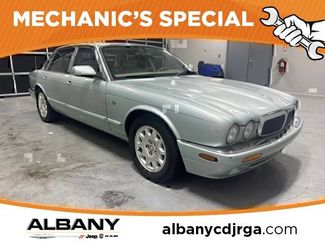 Used 2000 Jaguar XJ8 RWD video 1