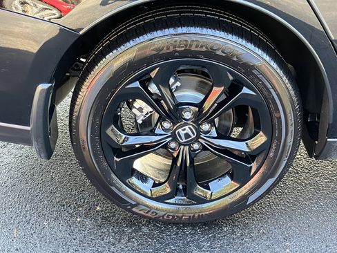 Used 2025 Honda Accord SE image 13