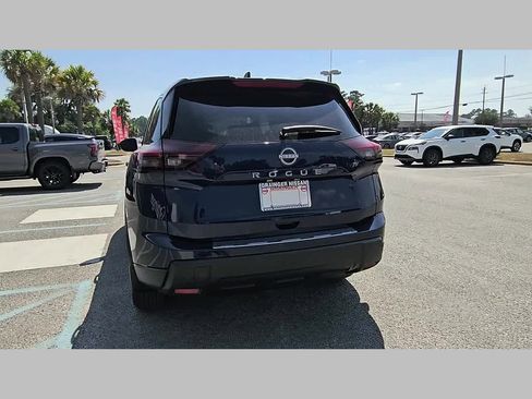 New 2026 Nissan Rogue SV FWD image 29