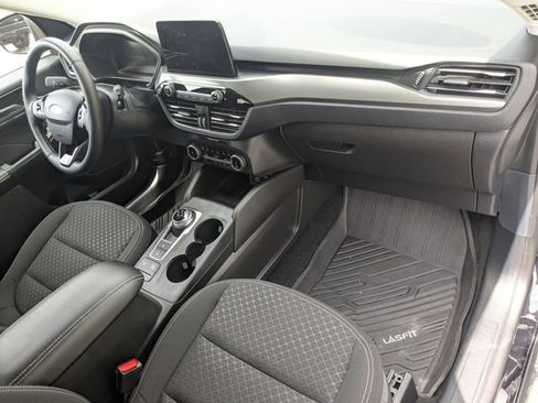 Used 2024 Ford Escape Active w/ Cold Weather Package FWD image 21