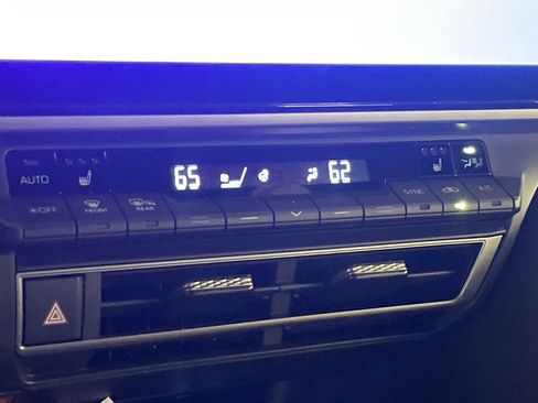 Used 2026 Toyota Camry XSE FWD image 11