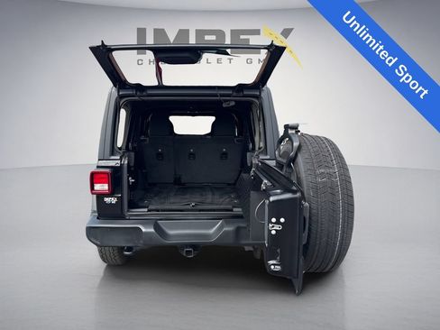 Used 2021 Jeep Wrangler Unlimited Sport AWD/4WD image 25