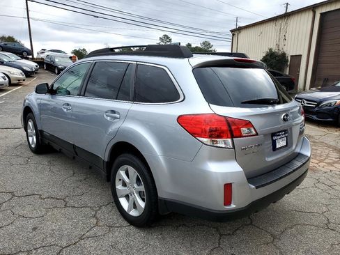Used 2013 Subaru Outback 2.5i Premium w/ Popular Pkg 1B image 3