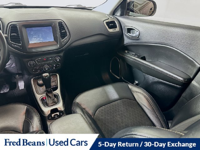 Used 2018 Jeep Compass Latitude w/ Popular Equipment Group AWD/4WD image 26