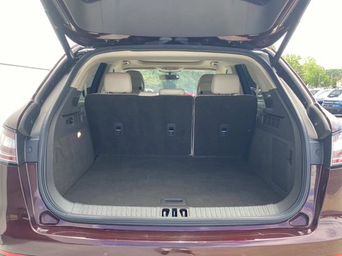 Used 2019 Lincoln Nautilus Reserve AWD/4WD image 7