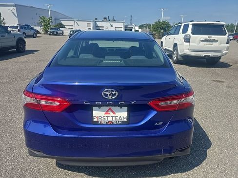 Used 2018 Toyota Camry LE FWD image 6