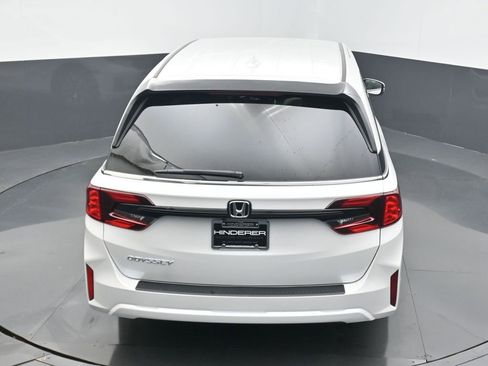 Certified 2026 Honda Odyssey EX-L image 12