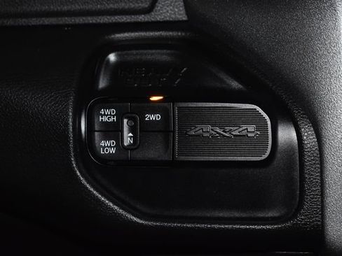 Used 2024 RAM 2500 Tradesman w/ Chrome Appearance Group image 24